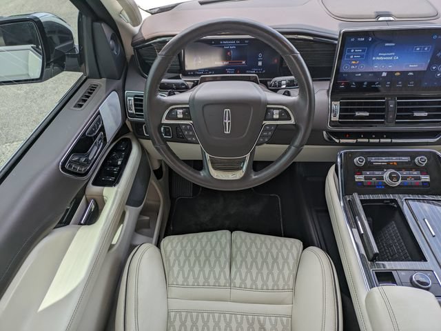 Used 2024 Lincoln Navigator Black Label AWD/4WD image 18
