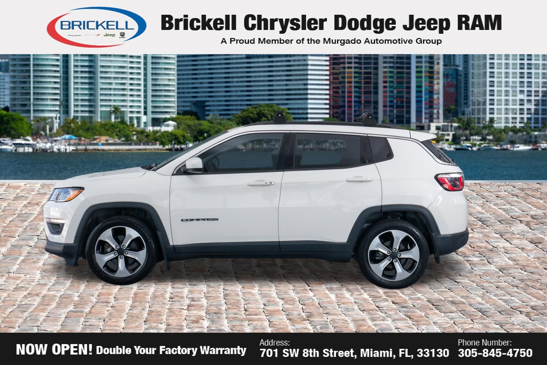 Used 2017 Jeep Compass Latitude w/ Popular Equipment Group FWD image 4