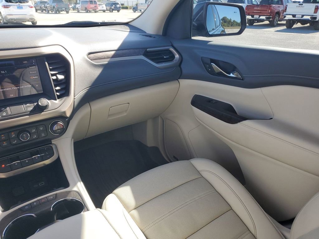 Used 2021 GMC Acadia Denali w/ Denali Technology Package image 11