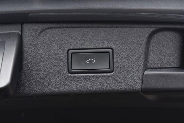 Certified 2023 Volkswagen Atlas SEL Premium AWD/4WD image 27