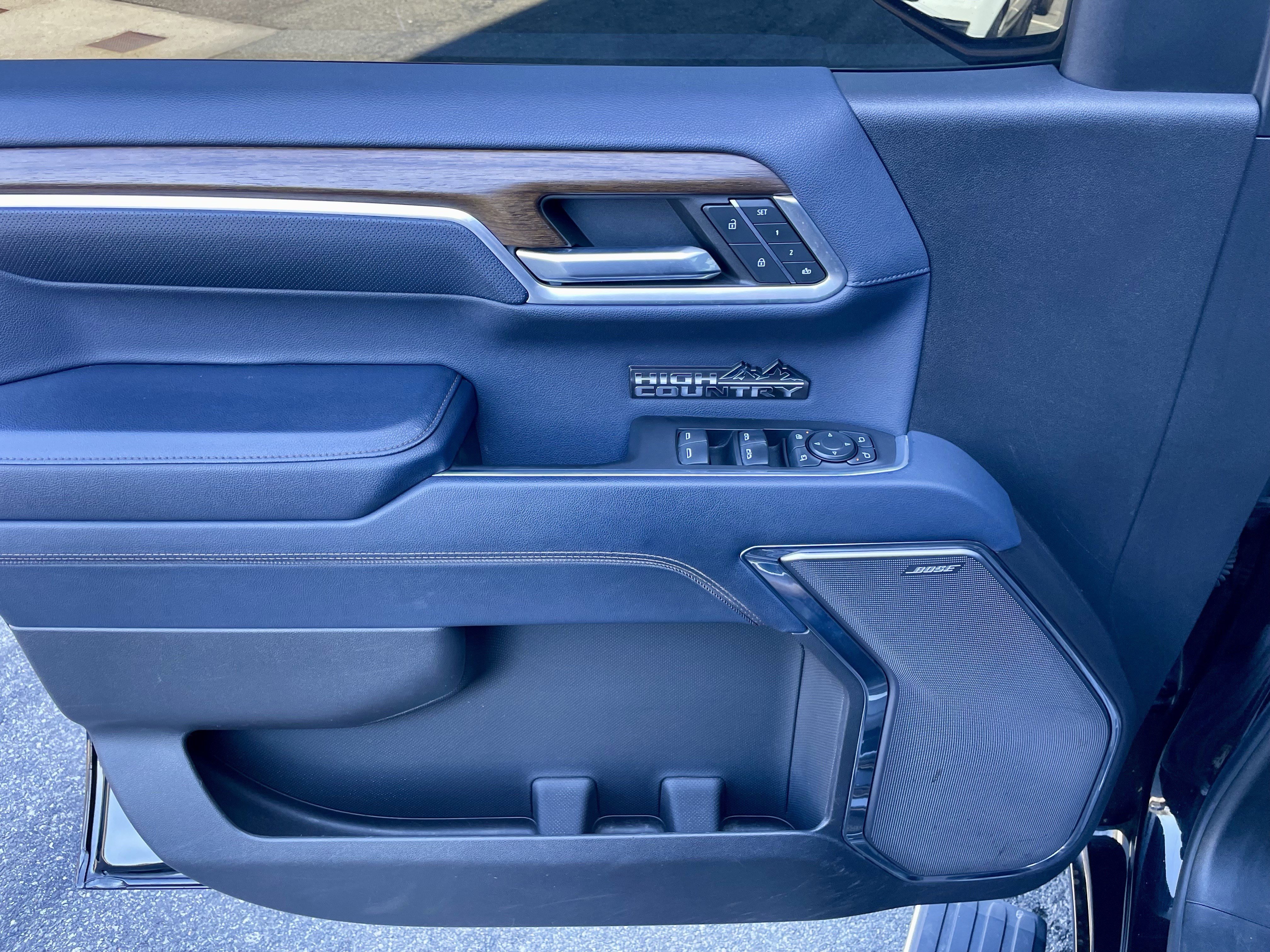 Used 2022 Chevrolet Silverado 1500 High Country w/ High Country Premium Package image 12