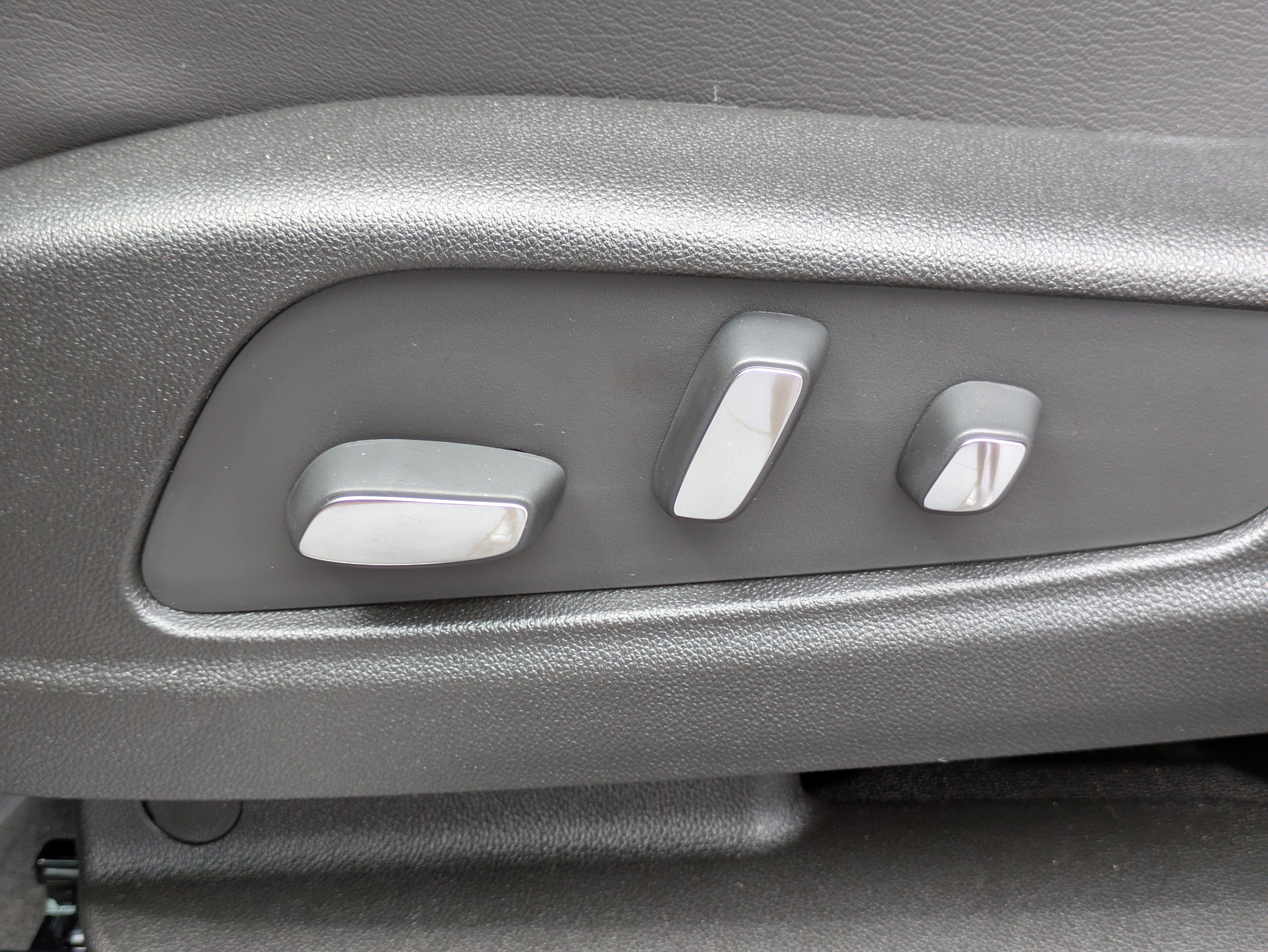 New 2025 Cadillac XT5 Premium Luxury w/ Technology Package image 12