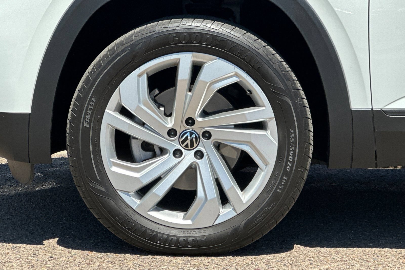 Used 2023 Volkswagen Atlas SE w/ Panoramic Sunroof Package FWD image 26