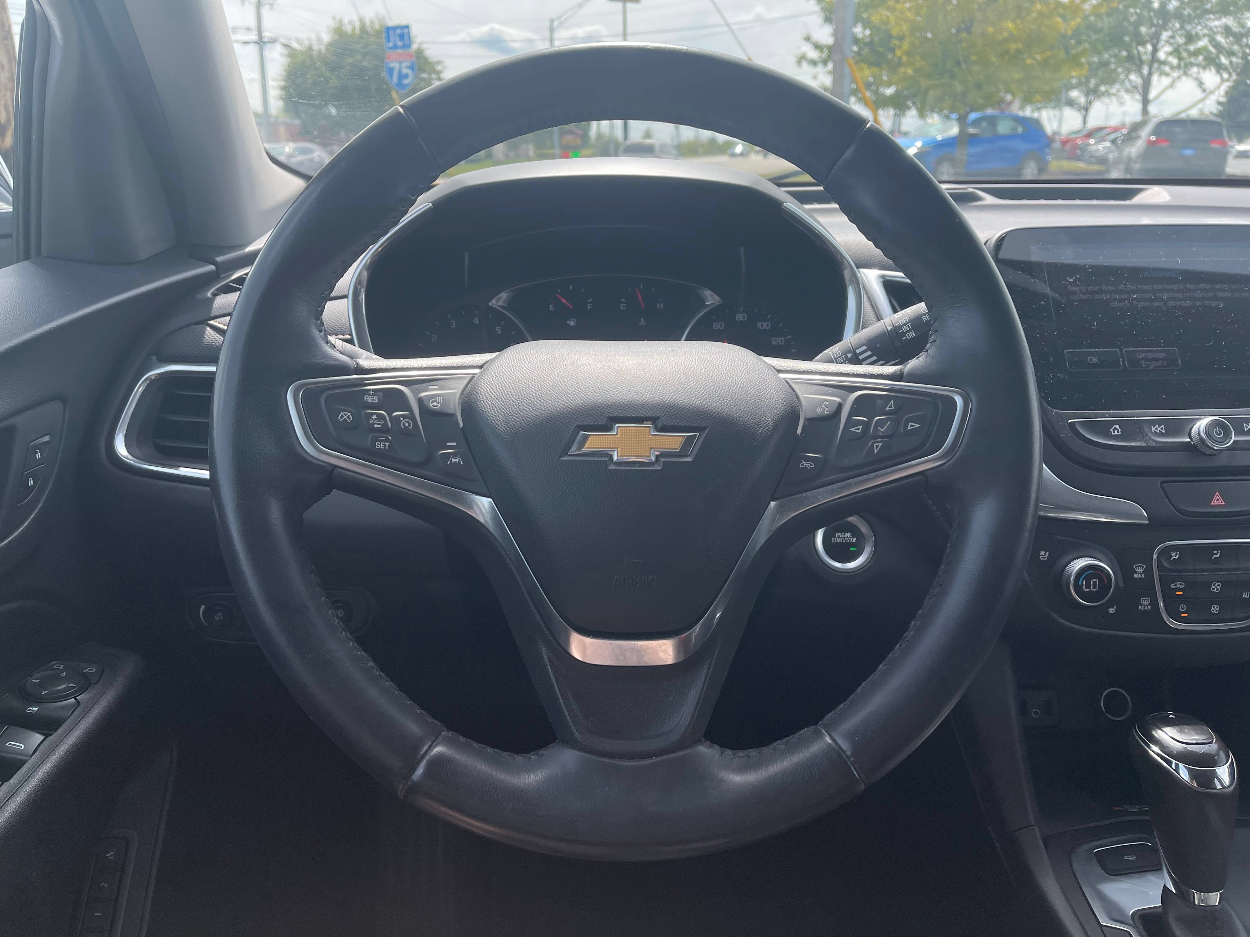 Used 2018 Chevrolet Equinox Premier FWD image 10