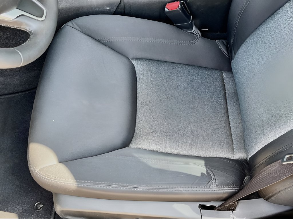 Used 2023 Chrysler 300 Touring RWD image 18