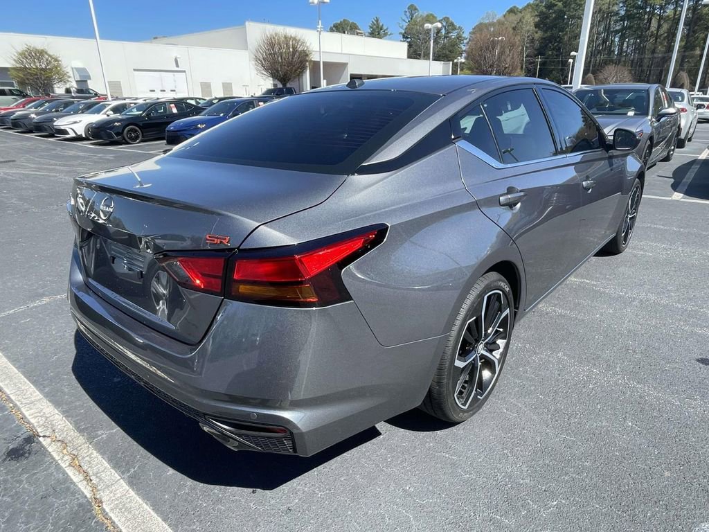 Used 2025 Nissan Altima 2.5 SR image 9