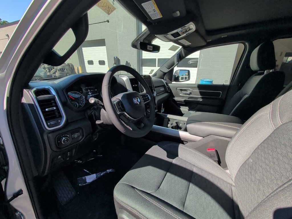 New 2026 RAM 1500 Big Horn AWD/4WD image 12