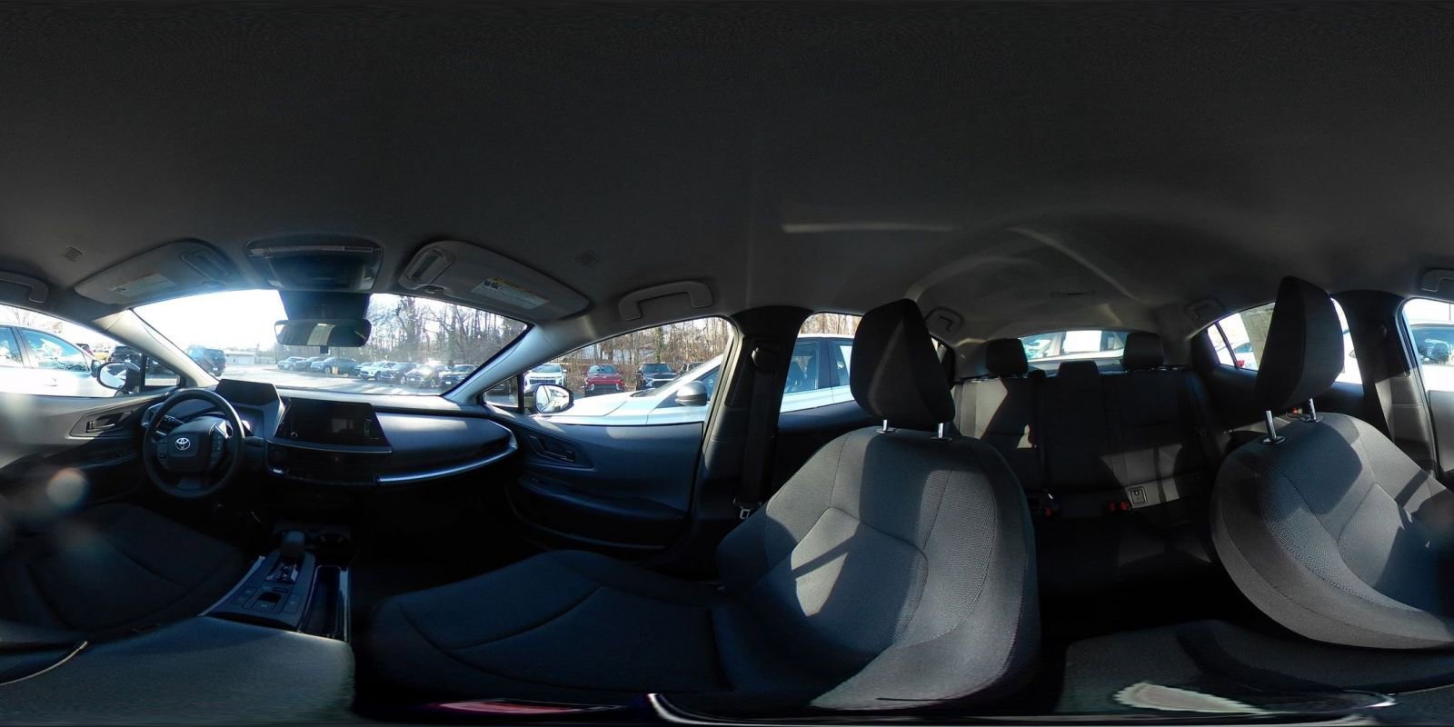 Used 2025 Toyota Prius LE image 36