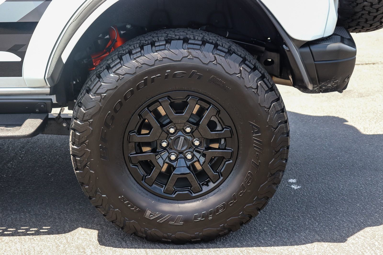 Certified 2024 Ford Bronco Raptor w/ Interior Carbon Fiber Pack 6 AWD/4WD image 8