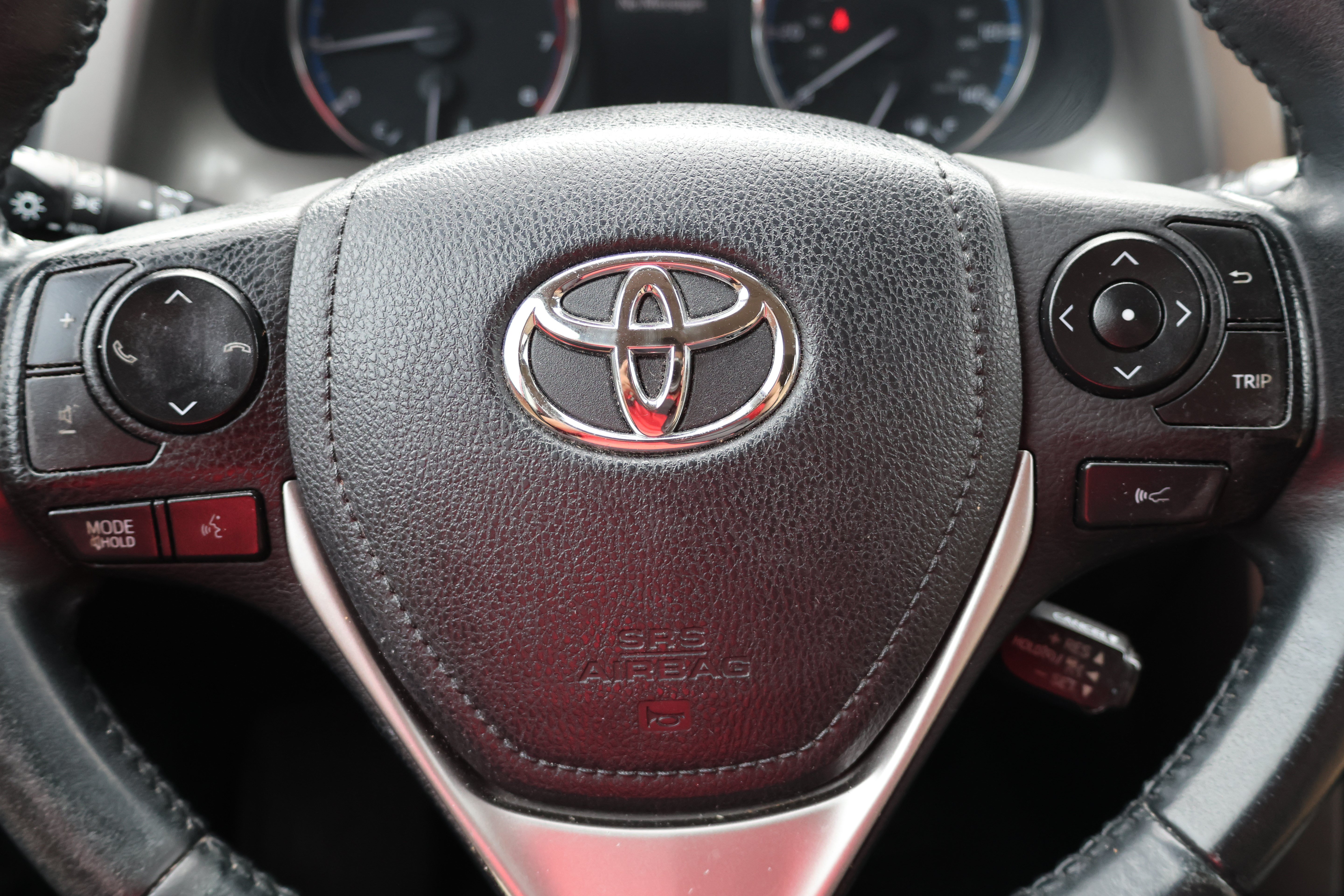 Used 2016 Toyota RAV4 Limited AWD/4WD image 24