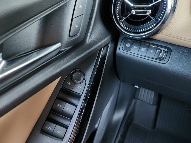 New 2027 Chevrolet Equinox ACTIV w/ Safety and Technology Package AWD/4WD image 22