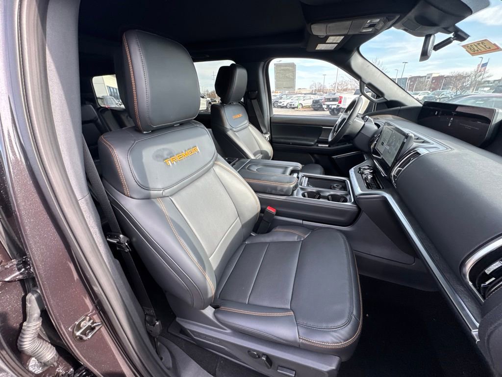 New 2026 Ford Expedition Tremor image 17