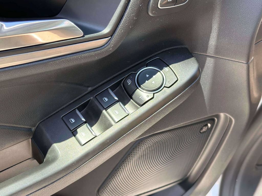 Certified 2021 Ford Escape Titanium AWD/4WD image 16