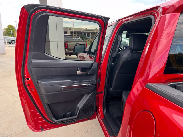 Used 2024 Toyota Tacoma TRD Off-Road w/ TRD Off Road Premium Package AWD/4WD image 32