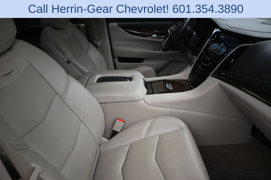 Used 2019 Cadillac Escalade Premium Luxury AWD/4WD image 24
