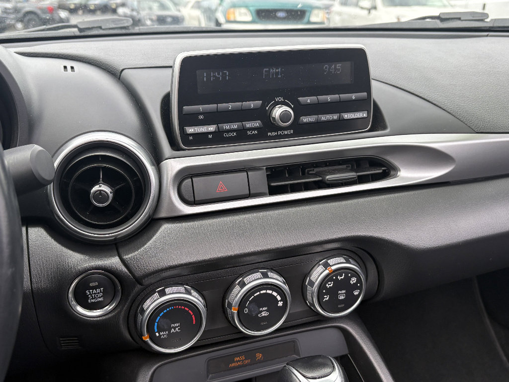 Used 2017 FIAT 124 Spider Classica RWD image 24