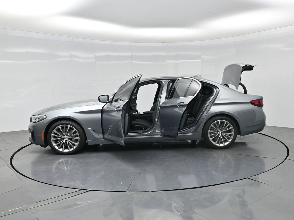 Used 2023 BMW 540i w/ Convenience Package RWD image 35