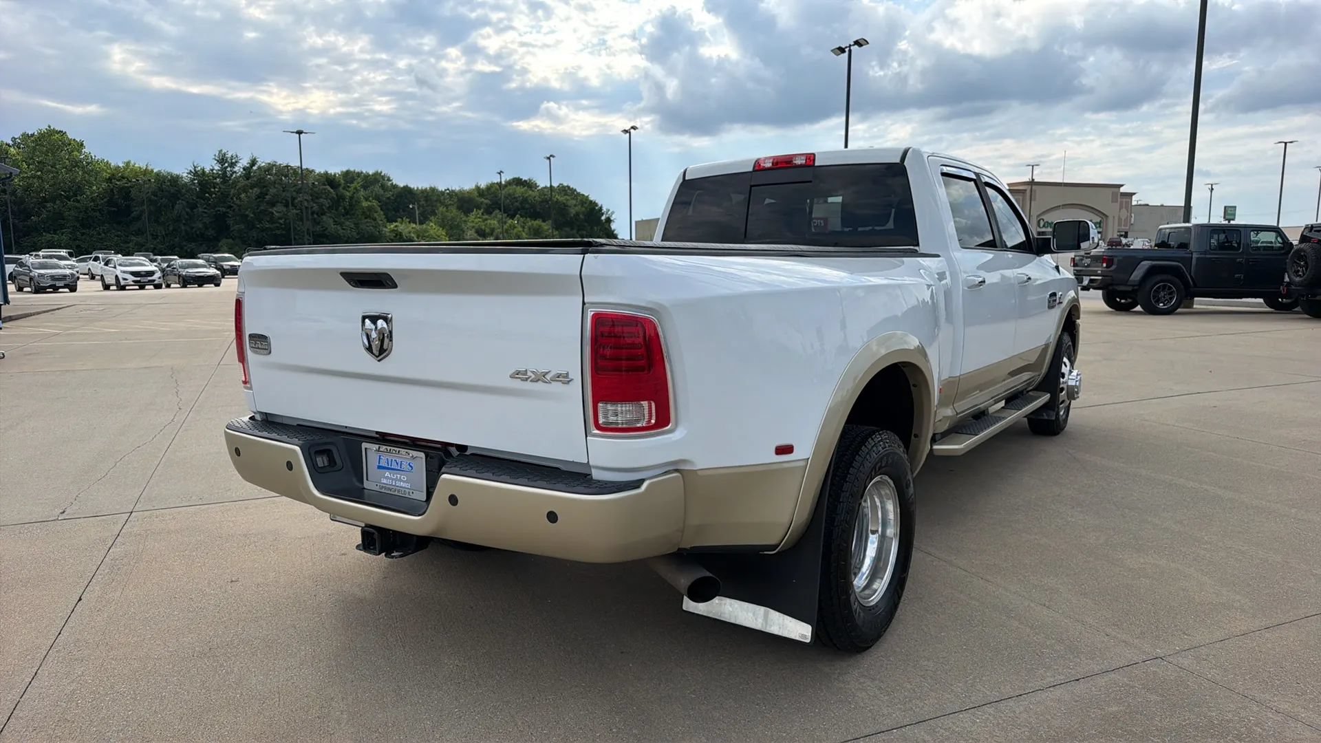 Used 2015 RAM 3500 Laramie Longhorn w/ Convenience Group AWD/4WD image 21