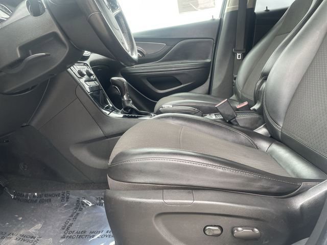 Used 2020 Buick Encore Preferred FWD image 18