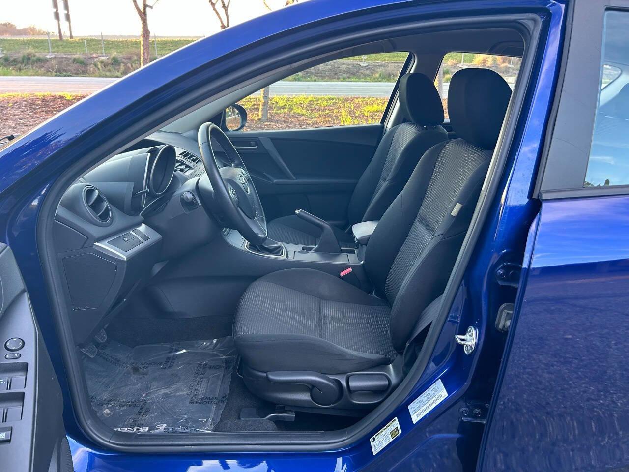 Used 2013 MAZDA MAZDA3 i Touring image 24