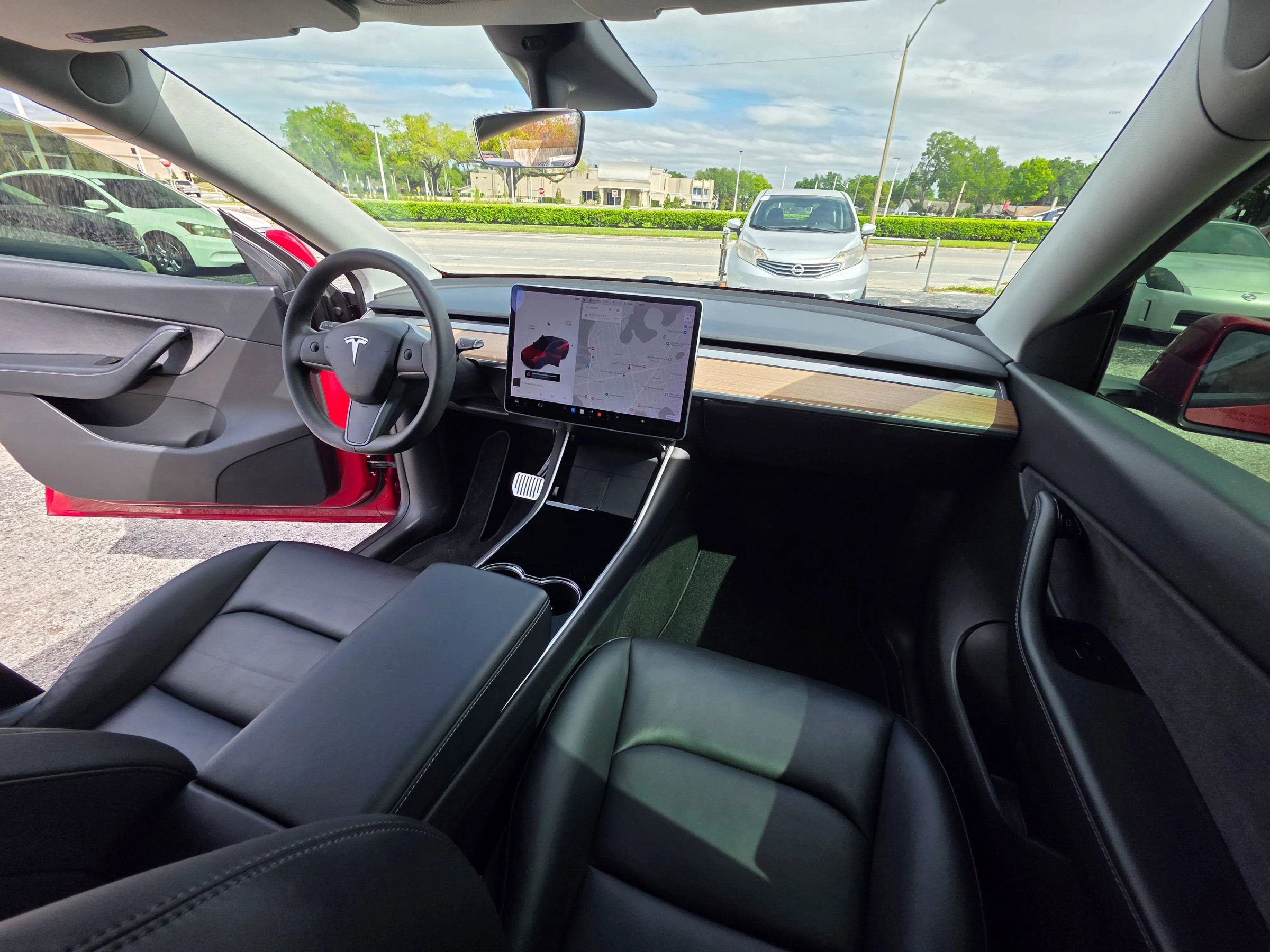 Used 2020 Tesla Model Y Long Range image 18