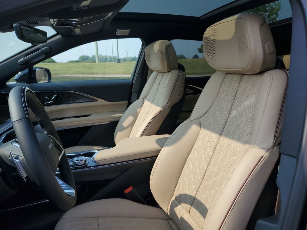 New 2026 Cadillac Lyriq V w/ Exterior Carbon Fiber Package image 19