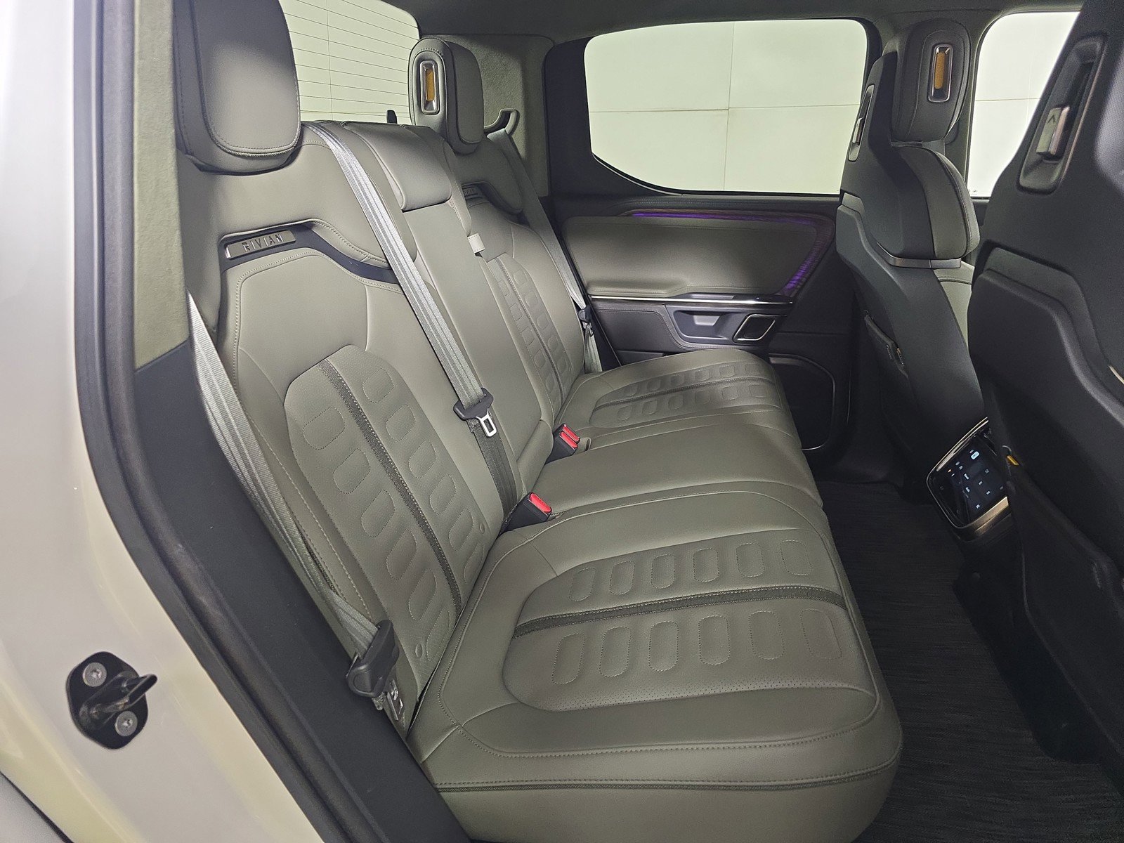 Used 2023 Rivian R1T Adventure AWD/4WD image 22