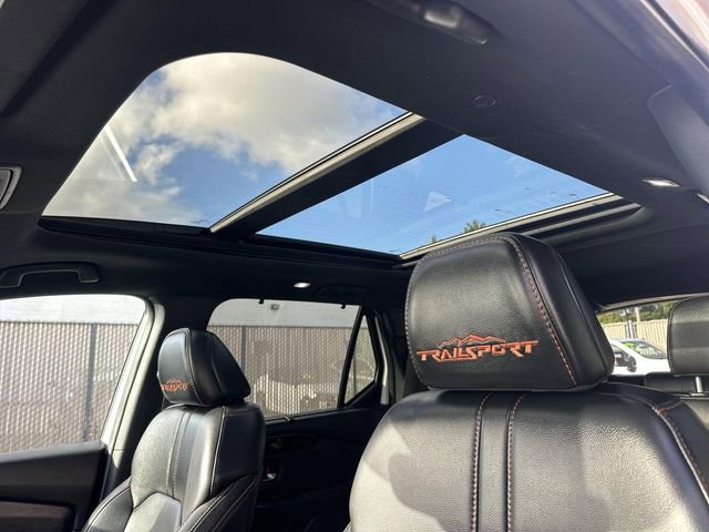 Used 2024 Honda Pilot TrailSport image 17