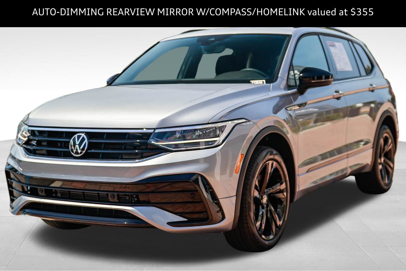 Used 2023 Volkswagen Tiguan SE R-Line FWD image 3