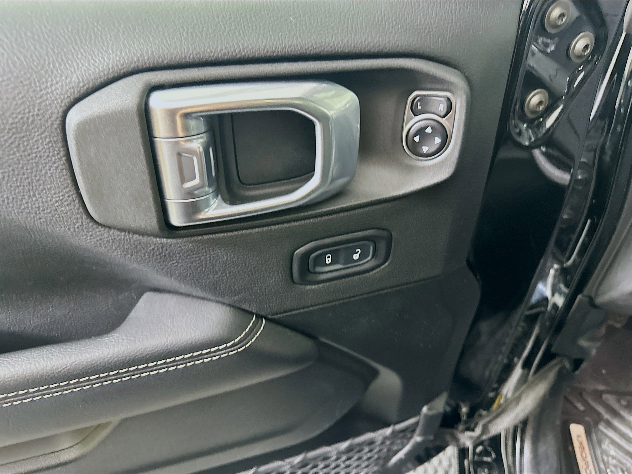 Used 2021 Jeep Wrangler Unlimited Sahara image 15