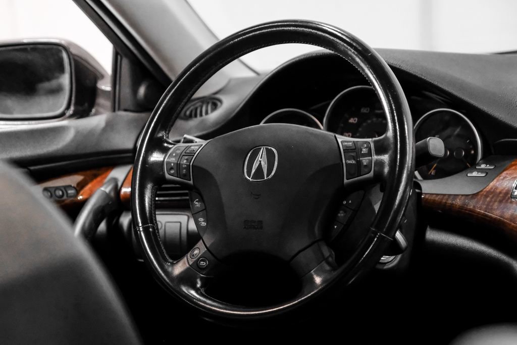 Used 2010 Acura RL image 17