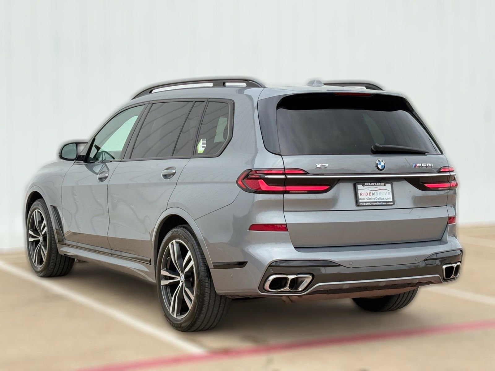 Used 2023 BMW X7 M60i w/ Executive Package AWD/4WD image 6