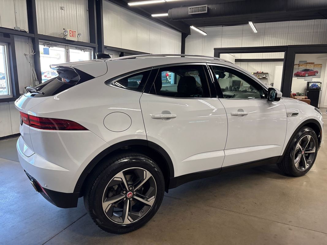 Used 2021 Jaguar E-PACE SE image 11