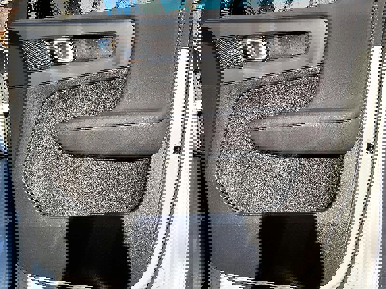 Used 2023 Volvo XC40 Recharge Ultimate w/ Protection Package Premier image 27