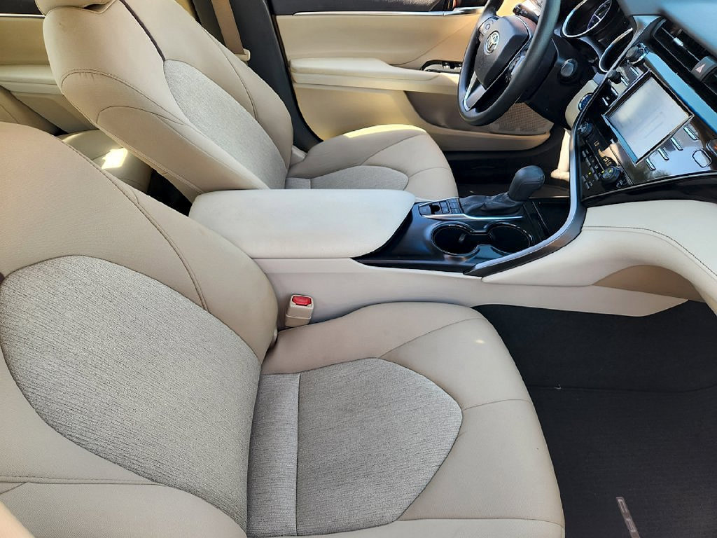 Used 2020 Toyota Camry LE w/ Fleet Convenience Package FWD image 14