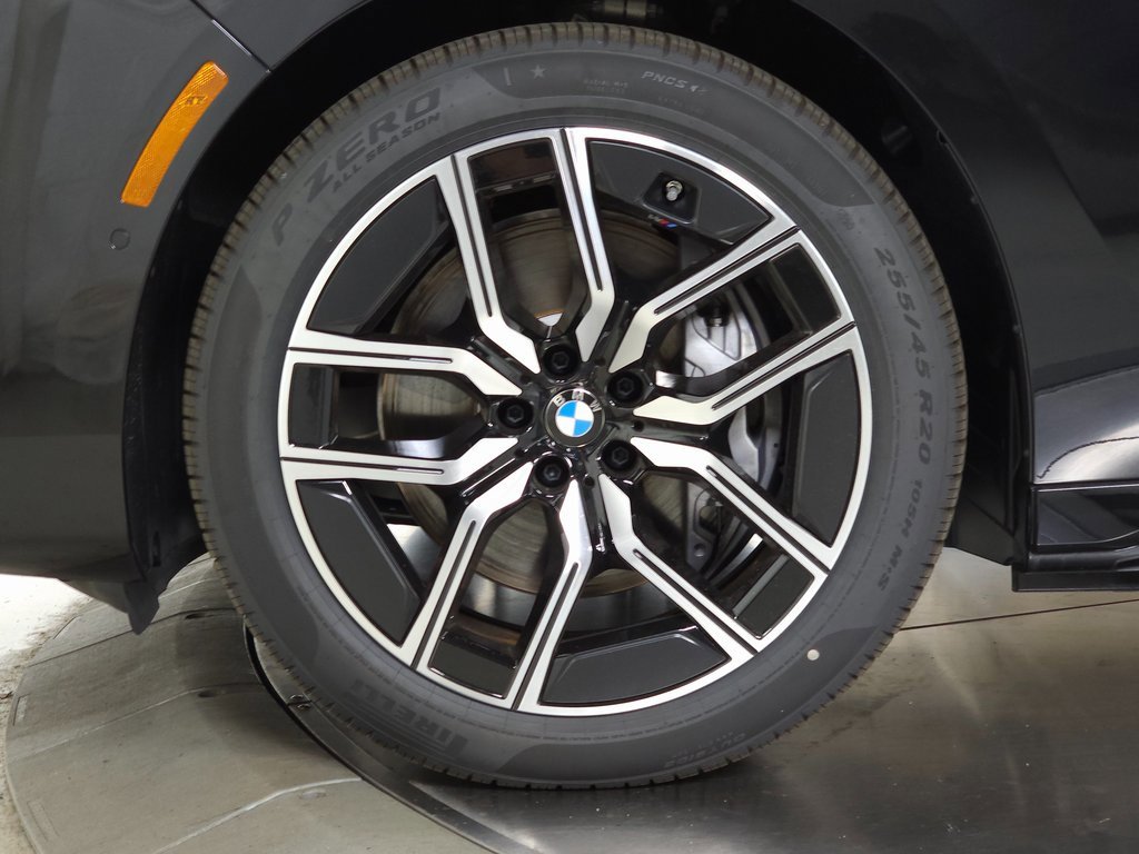 Used 2025 BMW i7 eDrive50 w/ M Sport Package image 8
