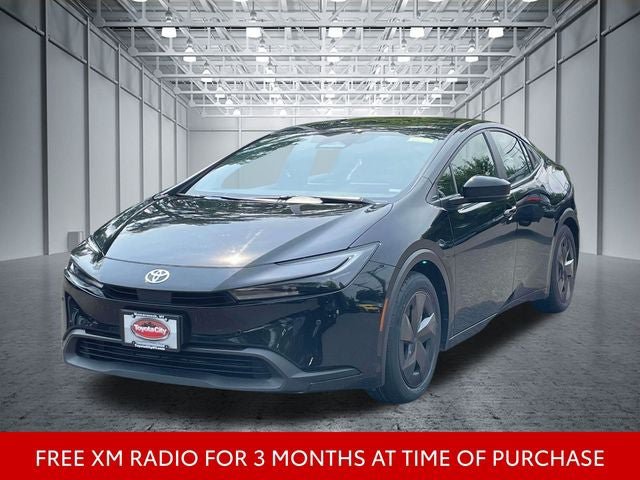 Certified 2025 Toyota Prius LE FWD image 4