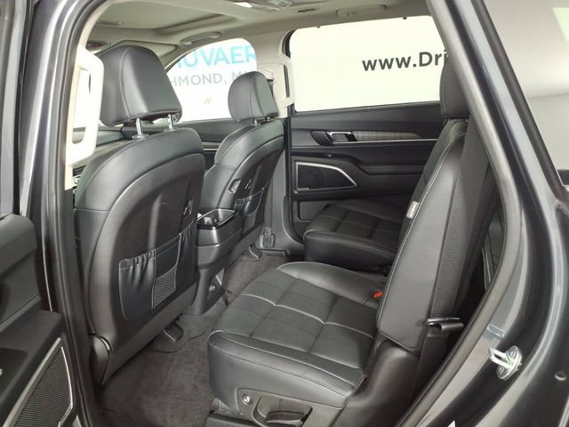 Used 2024 Kia Telluride EX w/ EX Captain's Chair Package AWD/4WD image 9
