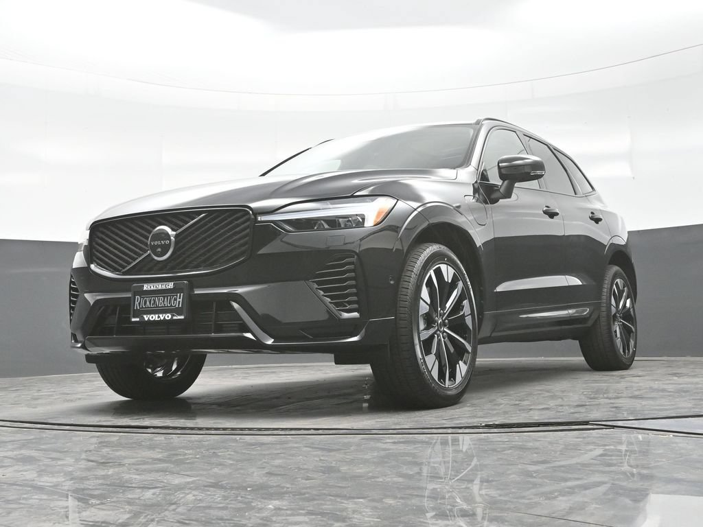 New 2026 Volvo XC60 T8 Plus w/ Climate Package PRO AWD/4WD image 21