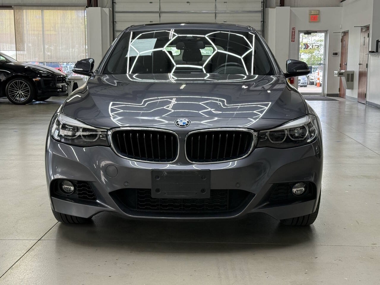 Used 2019 BMW 330i Gran Turismo xDrive w/ M Sport Package AWD/4WD image 5