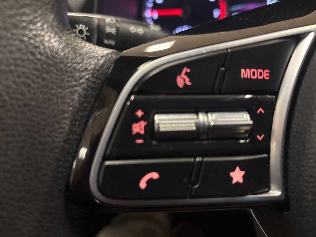 Used 2023 Kia Forte LXS w/ LXS Technology Package FWD image 16