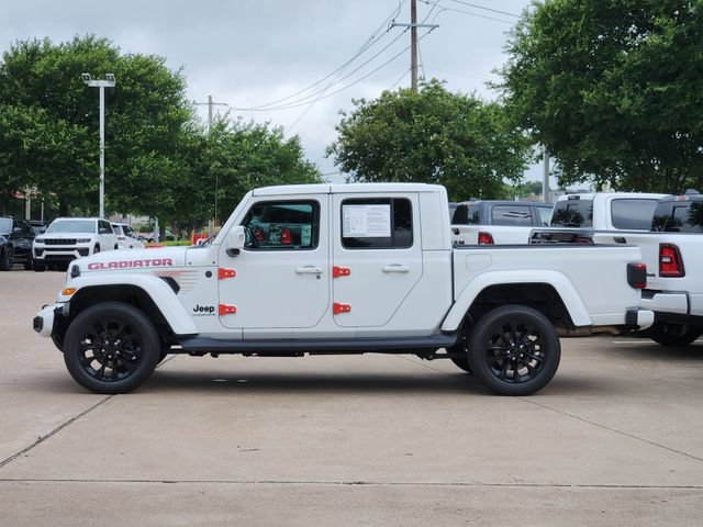 Certified 2023 Jeep Gladiator Overland AWD/4WD image 4