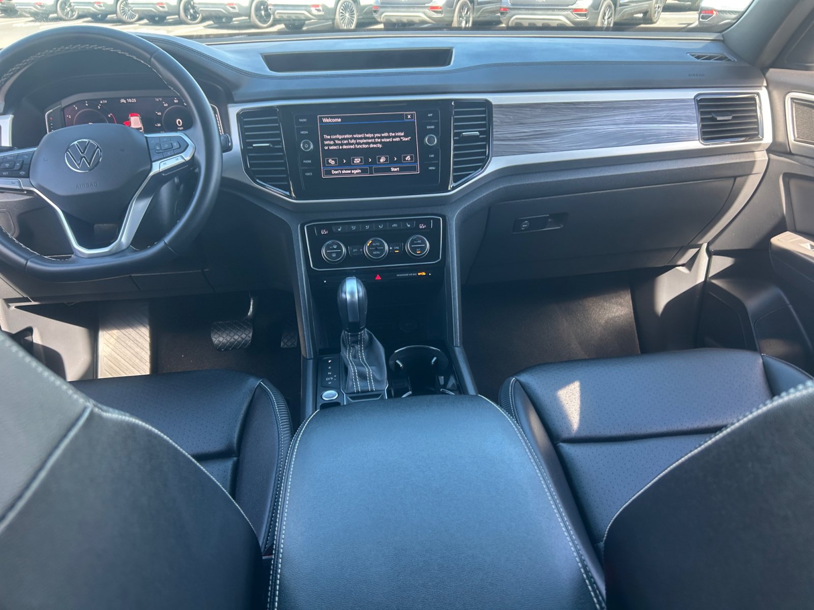 Used 2023 Volkswagen Atlas Cross Sport SE FWD image 19