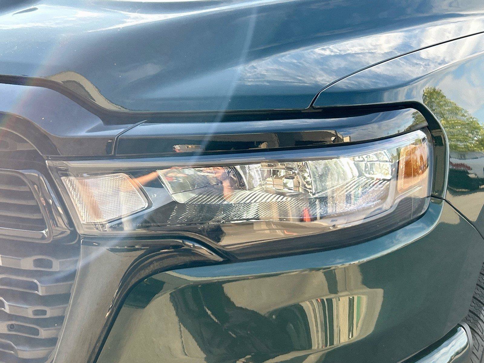 New 2026 RAM 1500 Express AWD/4WD image 11