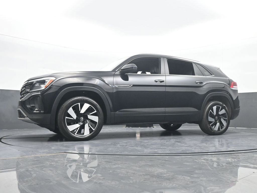 Used 2024 Volkswagen Atlas Cross Sport SE image 55