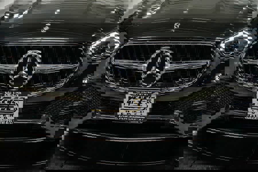 Used 2025 Mercedes-Benz C 300 Sedan image 8