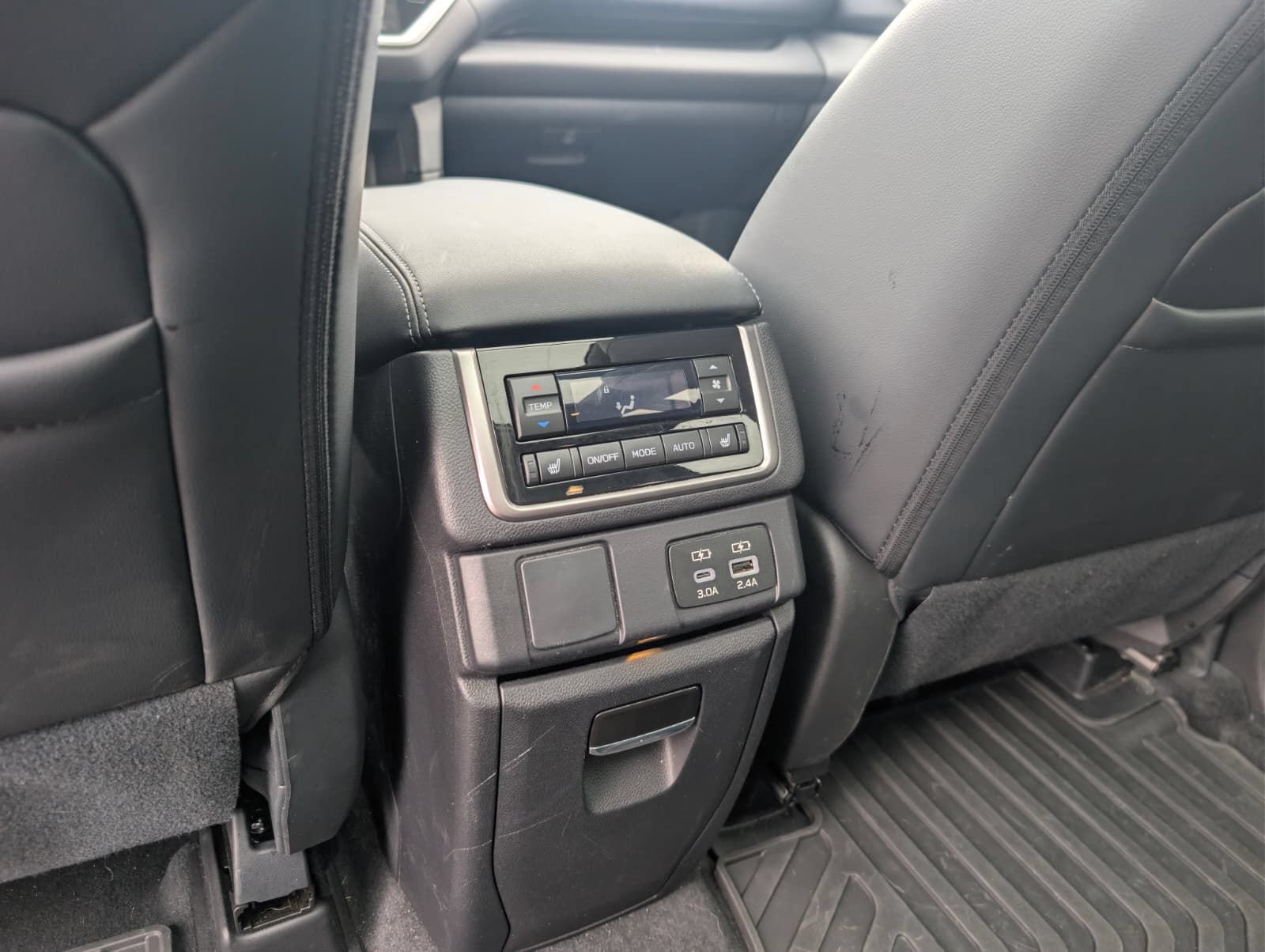 Certified 2026 Subaru Ascent Limited AWD/4WD image 31