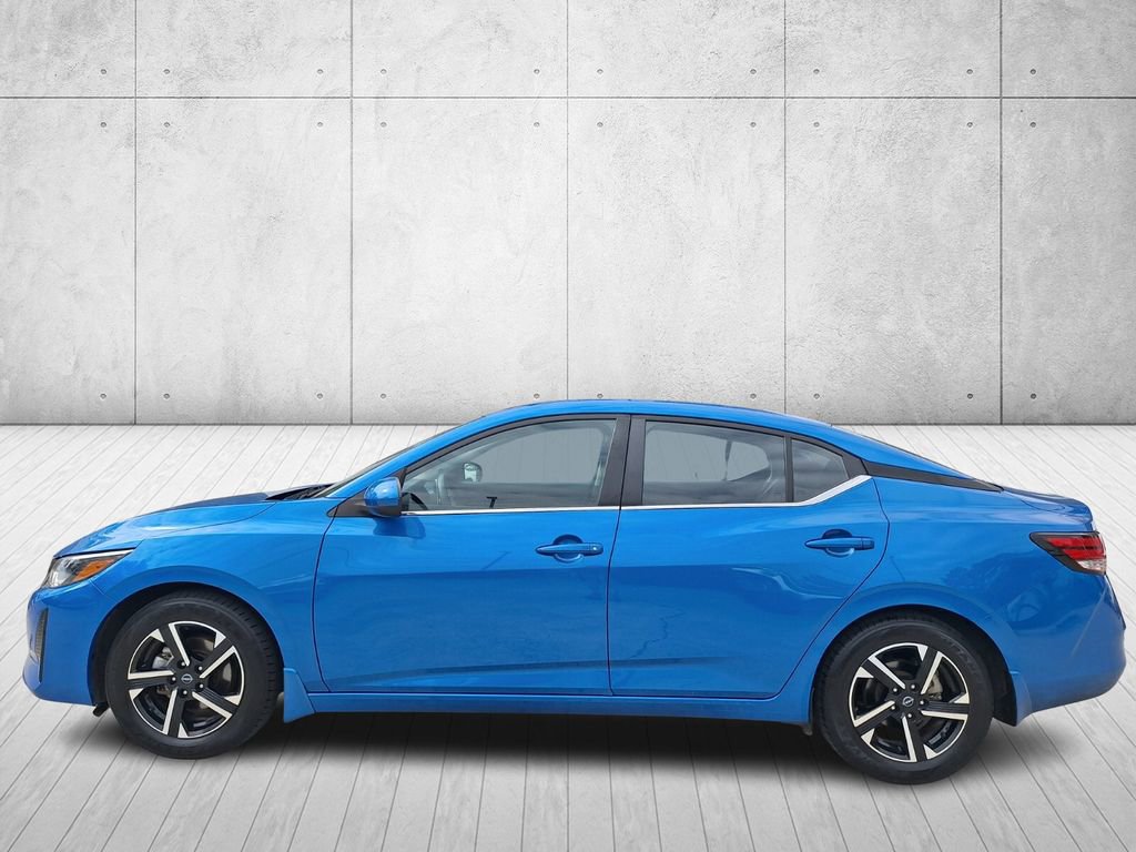 Used 2024 Nissan Sentra SV image 2