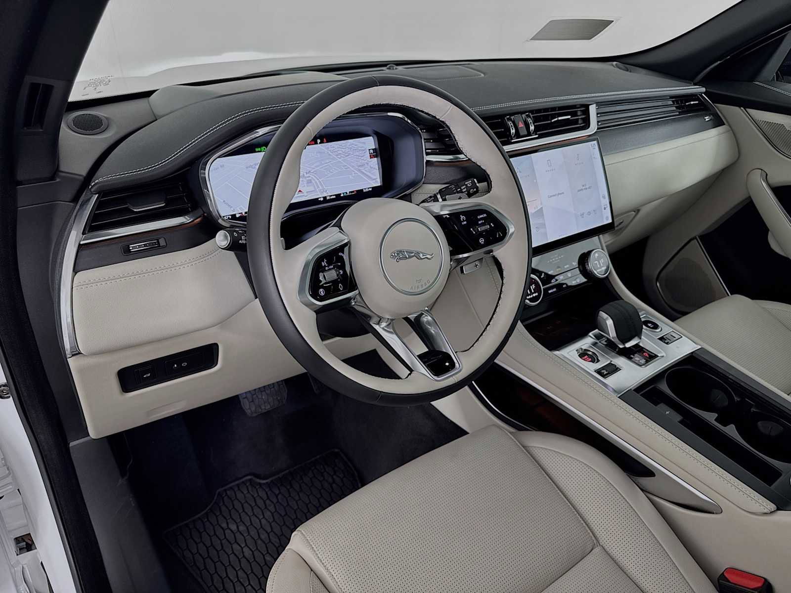 New 2025 Jaguar F-PACE R-Dynamic S image 8