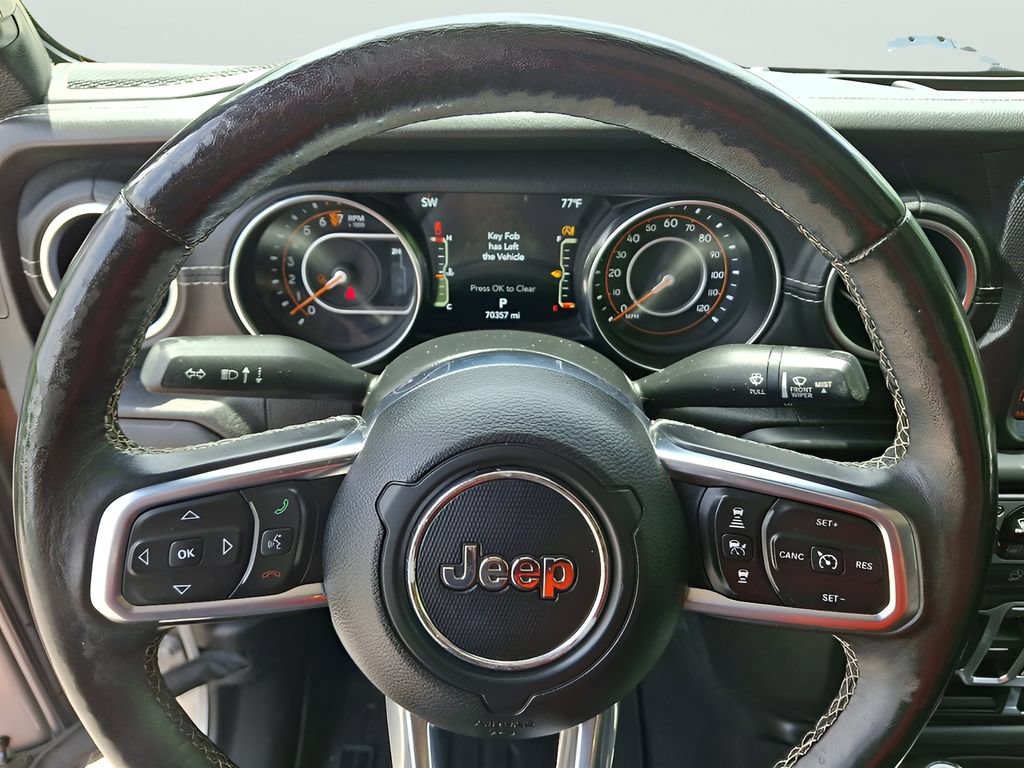 Used 2020 Jeep Gladiator Overland w/ Dual Top Group AWD/4WD image 51